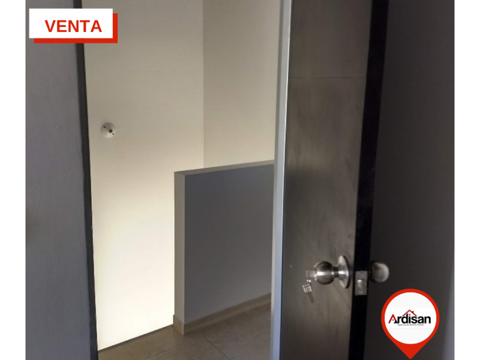 CASA UNIFAMILIAR DE DOS PISOS + PLACA PROYECTADA - 6