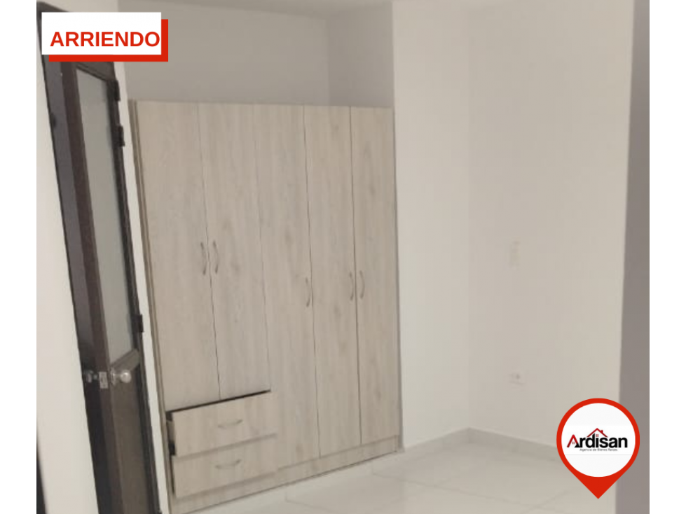 APARTAMENTO CENTRAL EN TERCER PISO - 6