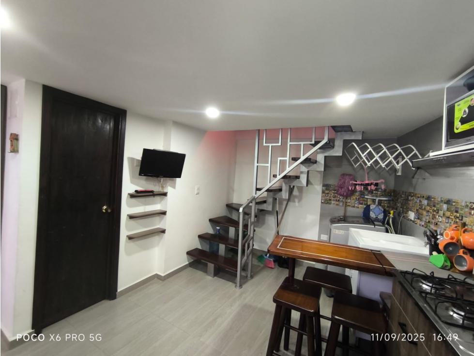 ARRIENDO APARTAESTUDIO AMOBLADO CENTRAL - 4