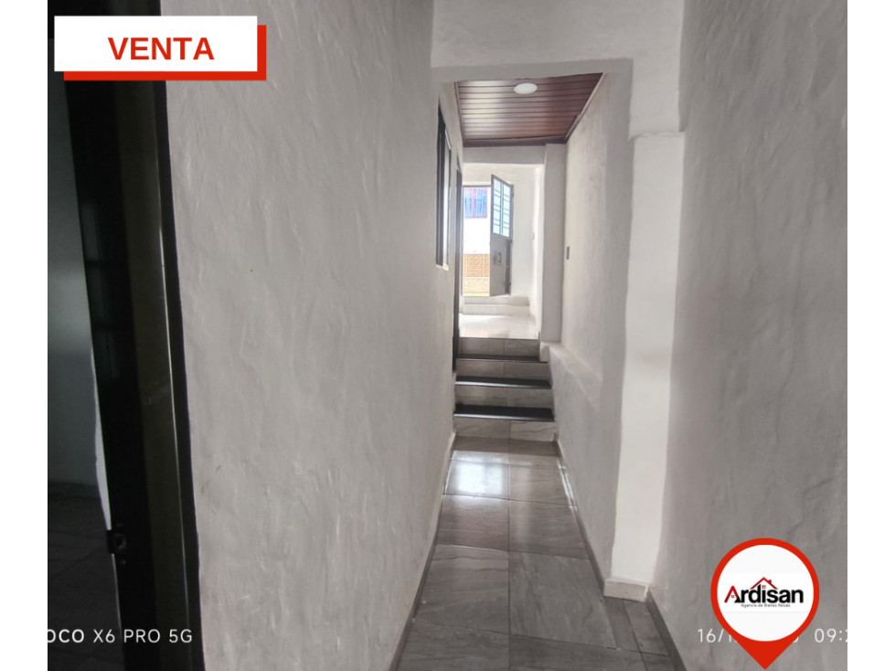 CASA CENTRAL CERCA A LA AVENIDAD NACIONAL — foto 4