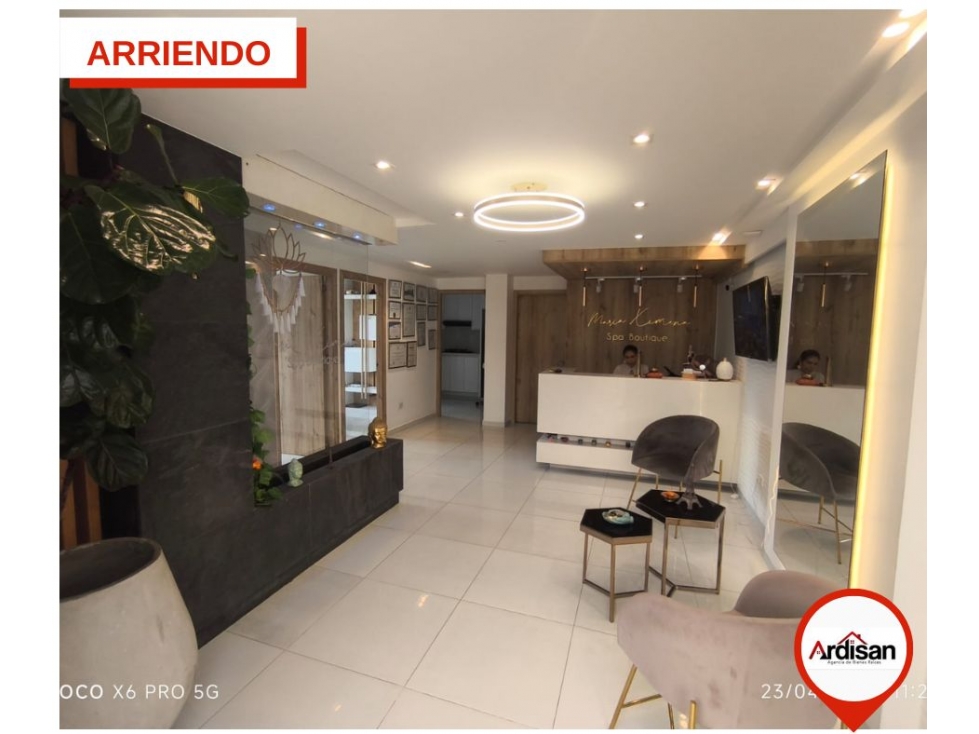 AMPLIO LOCAL COMERCIAL EN EL VIRREY - 1