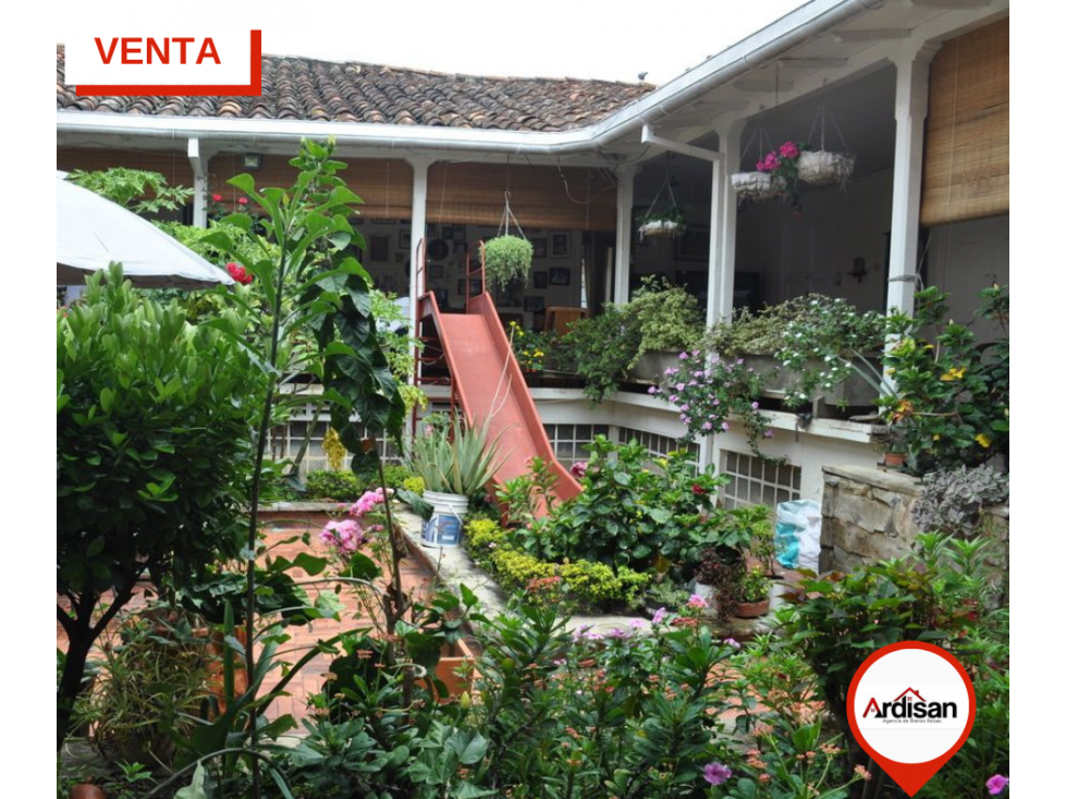 AMPLIA CASA COMERCIAL CENTRAL CON LOCALES RENTANDO — foto 3