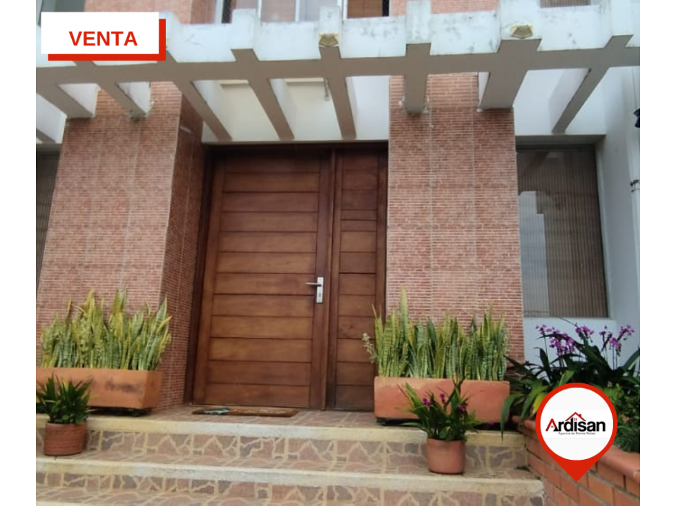 PRECIOSA CASA CAMPESTRE CON ZONAS VERDES — foto 6