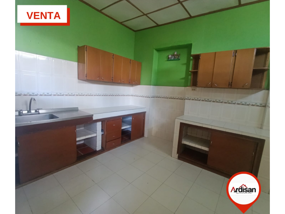 CASA COMERCIAL PLANA CENTRAL DE 319MTS - 5