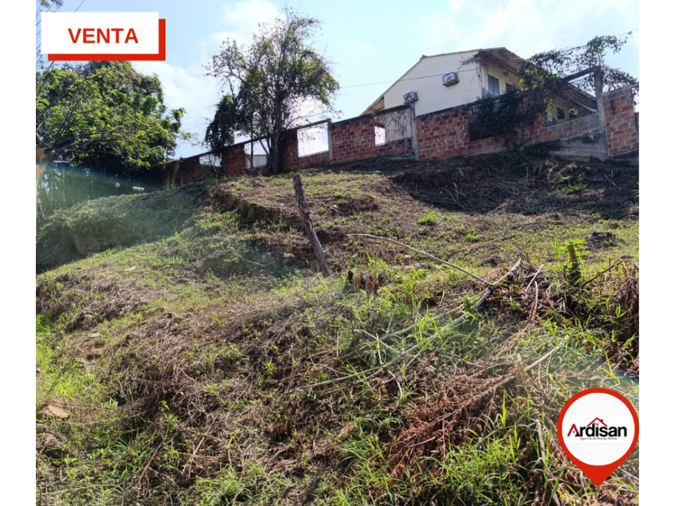 AMPLIO LOTE URBANO DE 415MTS - 3
