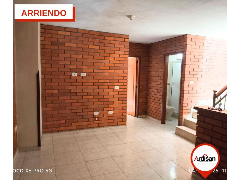 SE ARRIENDA APARTAMENTO DUPLEX TERCER CON CUARTO PISO CENTRAL - 3