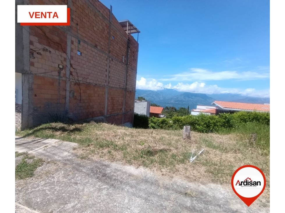 LOTE DE 72MTS EN URBANIZACION - 4