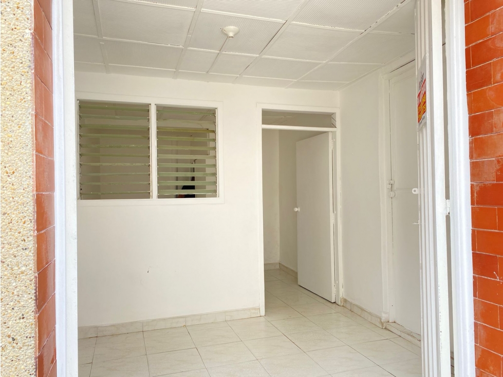 ARRIENDO LOCAL COMERCIAL CENTRAL - 4