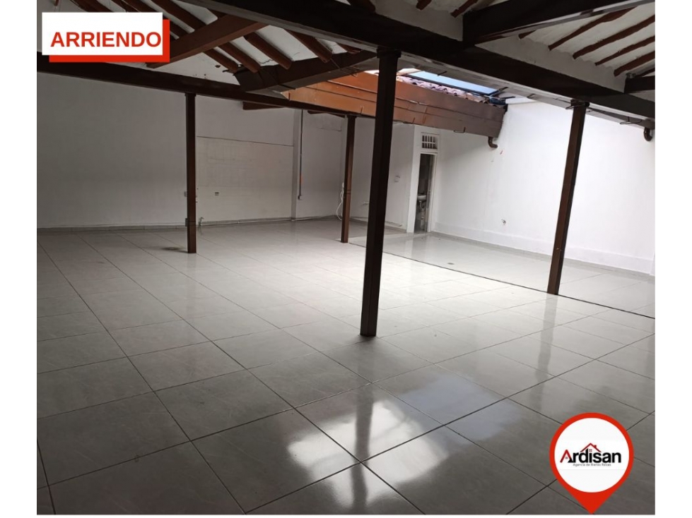 ARRIENDO / VENTA LOCAL COMERCIAL CENTRAL - 3
