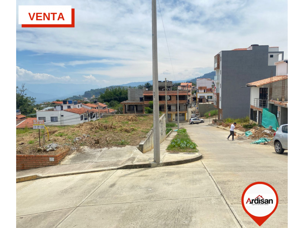 LOTE ESQUINERO DE 72MTS CON OBRAS DE URBANISMO 100% TERMINADAS - 2