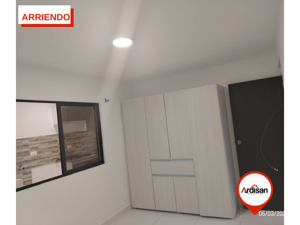 APARTAMENTO CENTRAL EN TERCER PISO - 2
