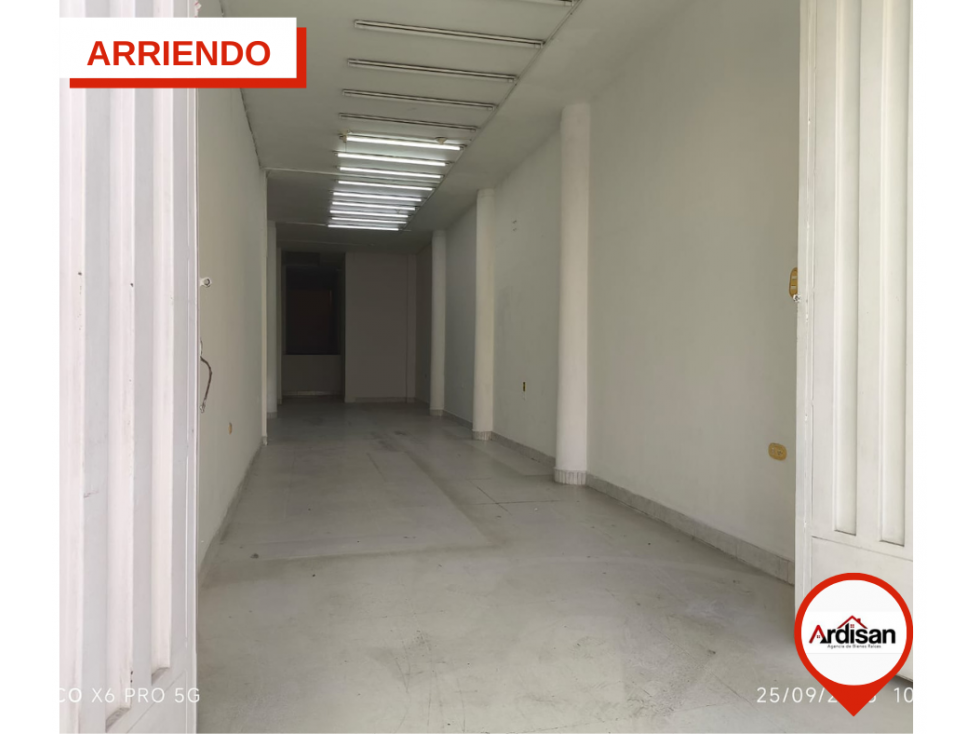 AMPLIO LOCAL COMERCIAL CENTRAL - 5