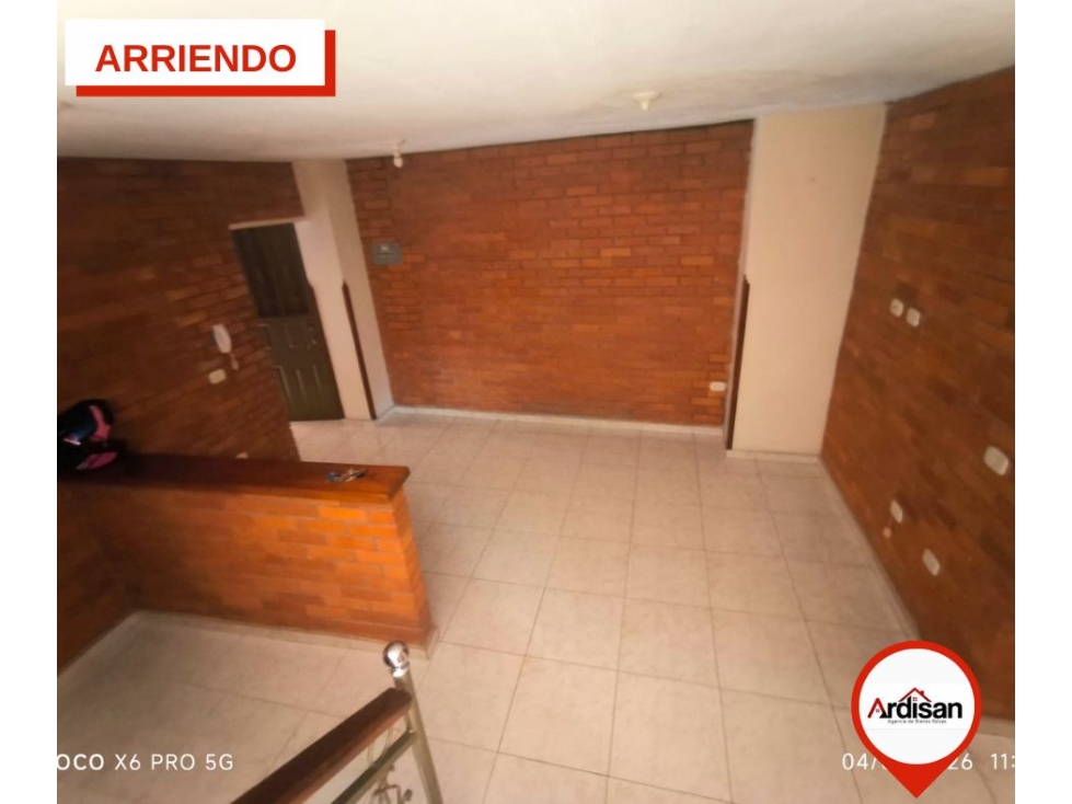 SE ARRIENDA APARTAMENTO DUPLEX TERCER CON CUARTO PISO CENTRAL - 6