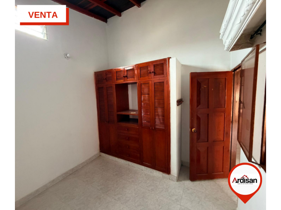 APARTAMENTO SEGUNDO PISO CON BALCON DE 130MTS - 6