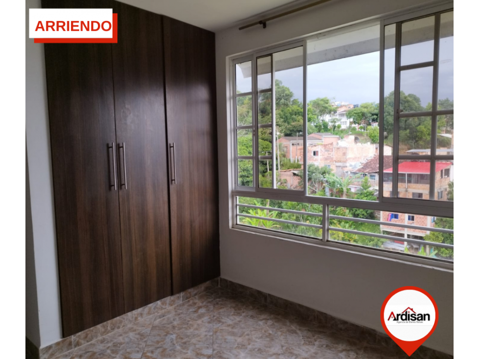 LINDO APARTAMENTO EN QUINTO PISO CON PARQUEADERO - 6