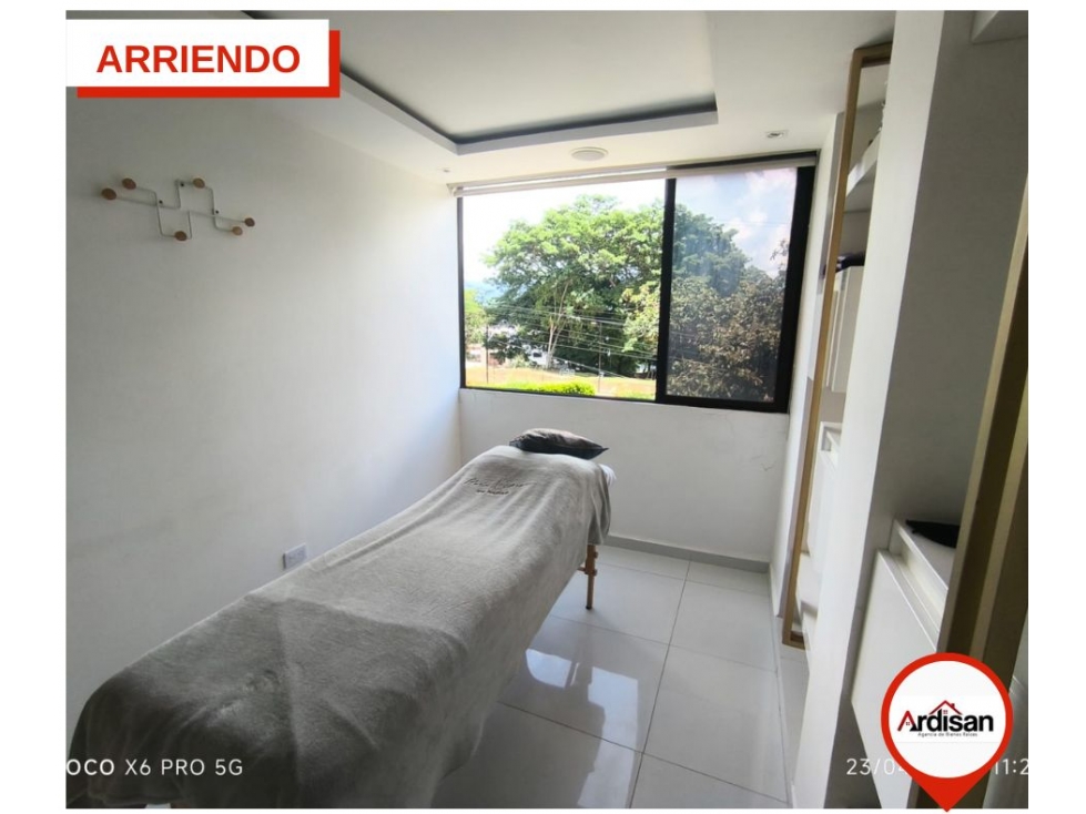 AMPLIO LOCAL COMERCIAL EN EL VIRREY - 6