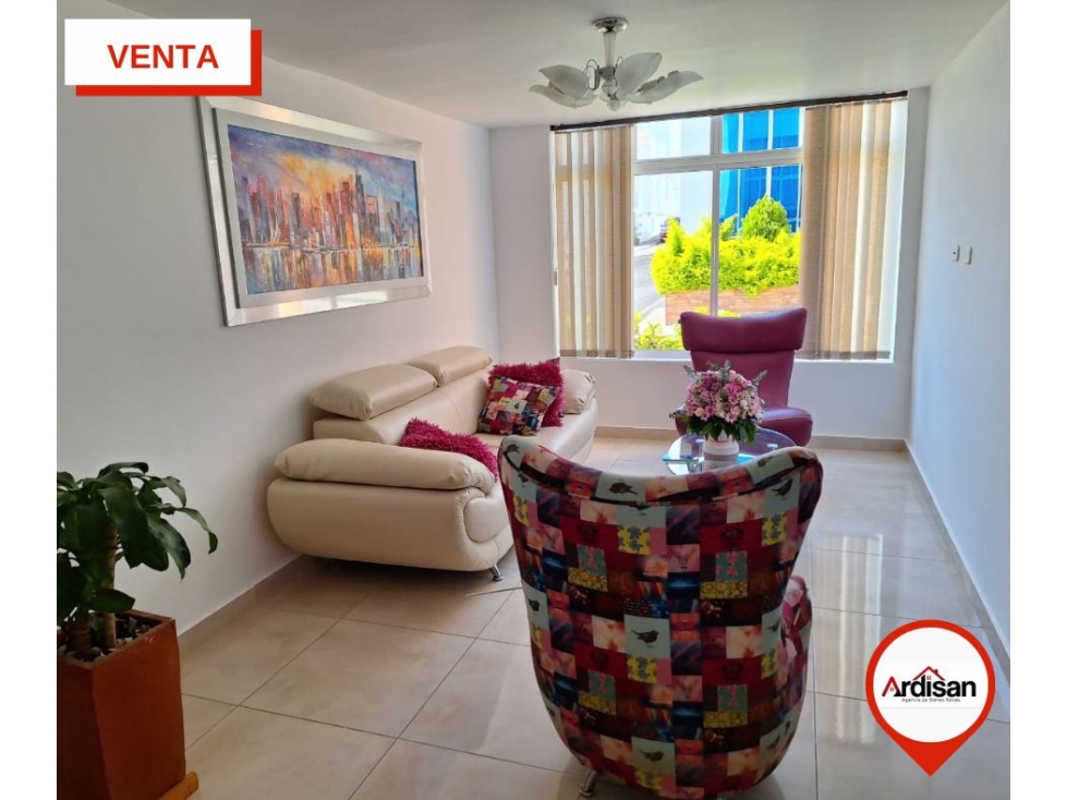 AMPLIA CASA DE DOS PISOS MAS DOBLE TERRAZAS EN EXCLUSIVO CONJUNTO — foto 2