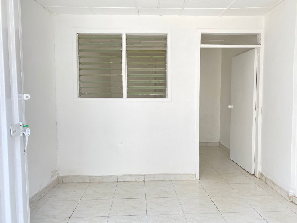 ARRIENDO LOCAL COMERCIAL CENTRAL - 3