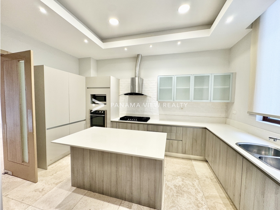 OCEAN REEF GARDEN / PUNTA PACIFICA / ALQUILER o VENTA