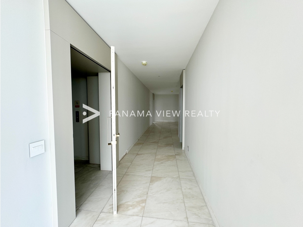 LA MAISON BY FENDI / SANTA MARIA / VENTA — foto 6