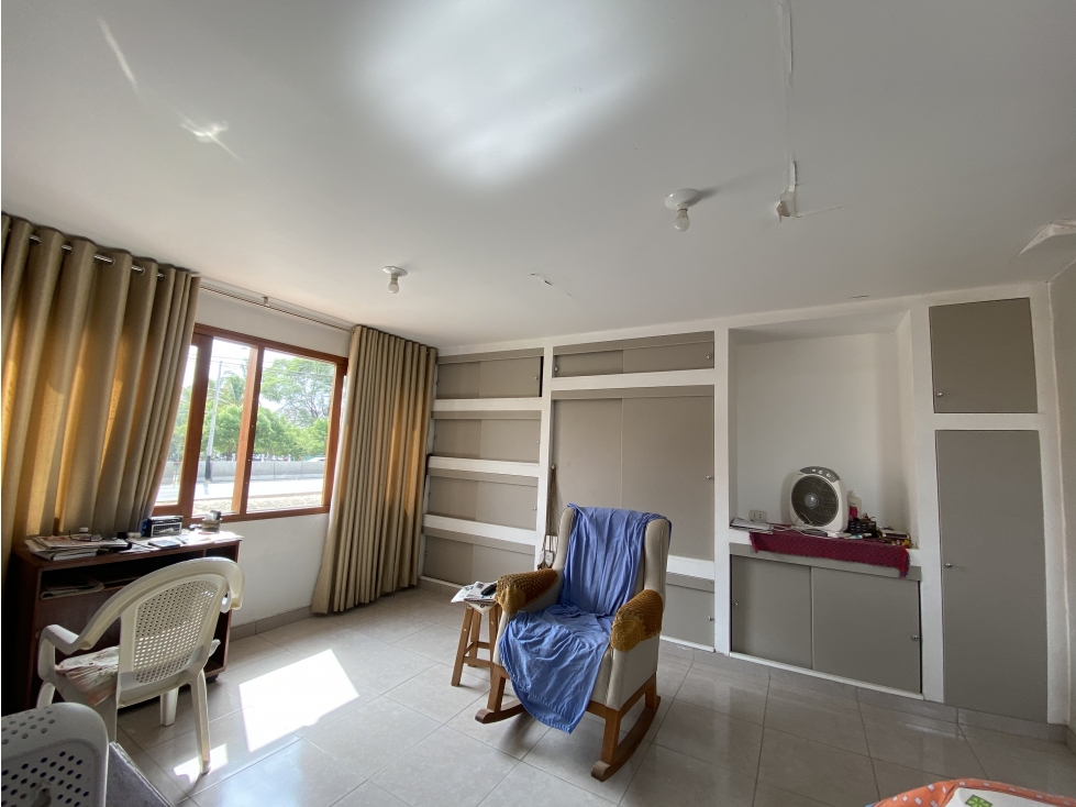 VENDO O ALQUILO AMPLIA CASA EN AV. SÁNCHEZ CERRO - 6