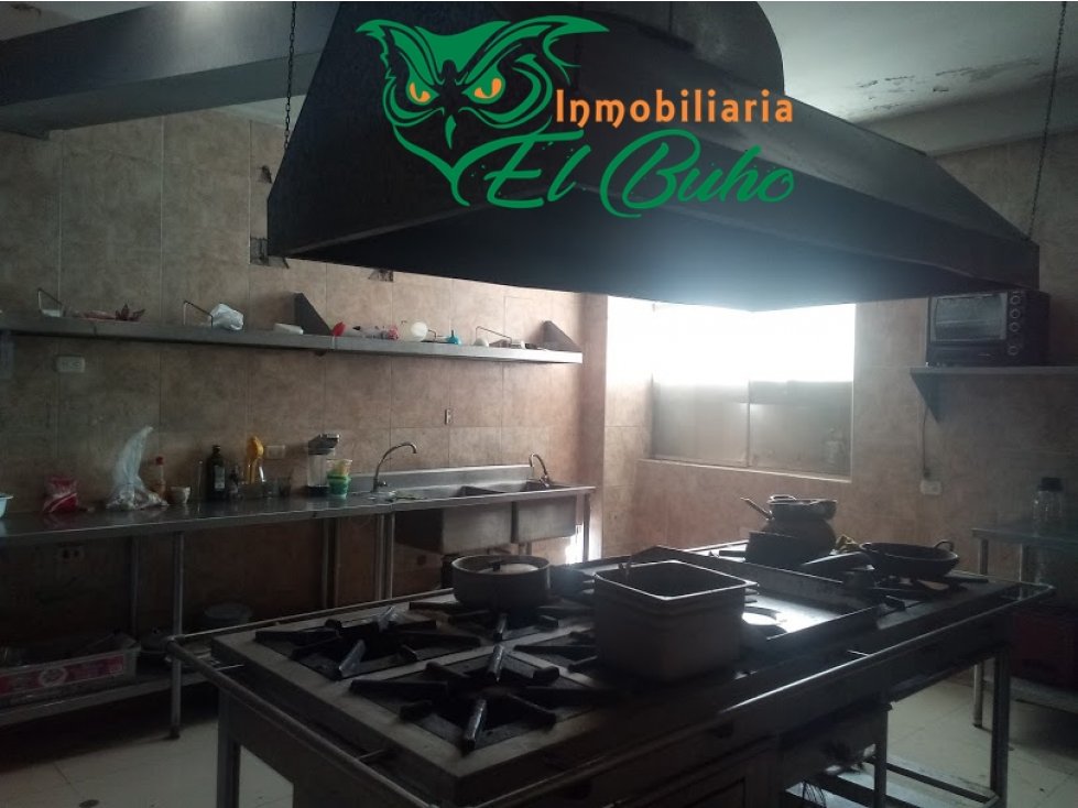 ALQUILO LOCAL COMERCIAL EN AV. GARDENIAS - 5