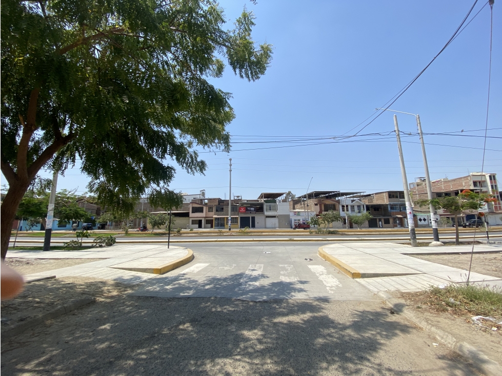 ALQUILO TERRENO EN AVENIDA AGUILAR SANTIESTEBAN - 4