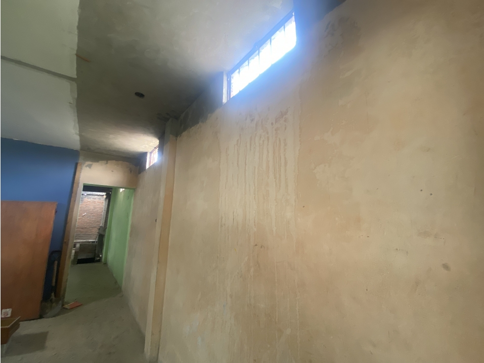 CASA EN VENTA A POCOS METROS DE LA GRAU - 4