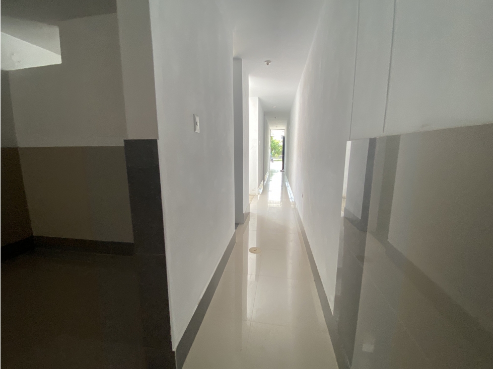 EN VENTA LOCAL COMERCIAL CERCA A ÓVALO BOLOGNESI - 6