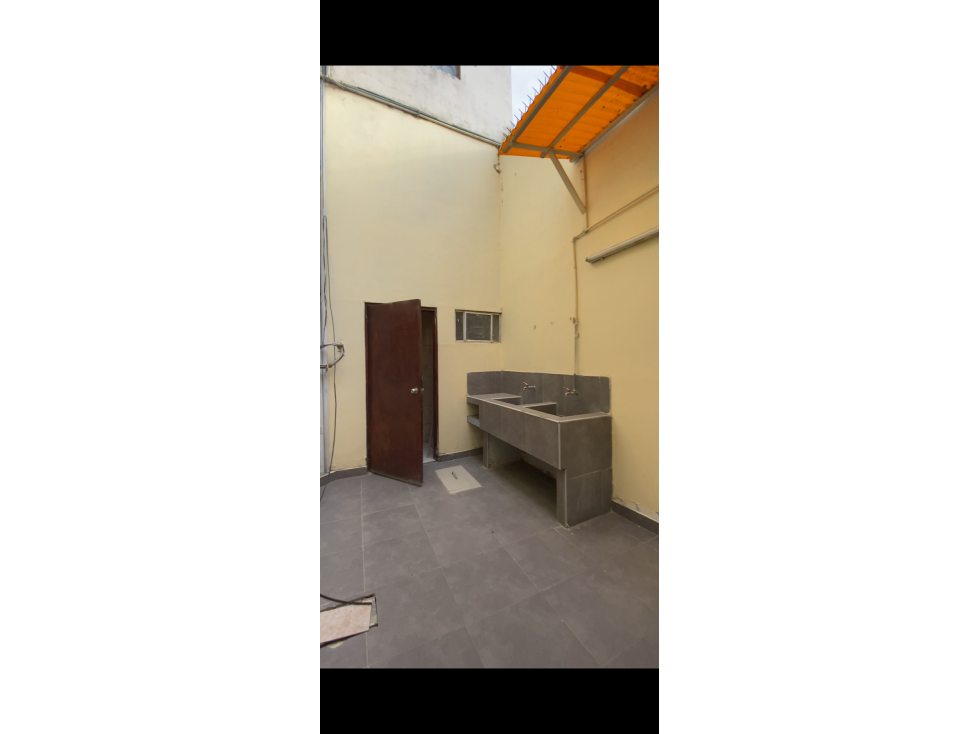 VENDO O ALQUILO 1er PISO EN AV. BOLOGNESI - 6