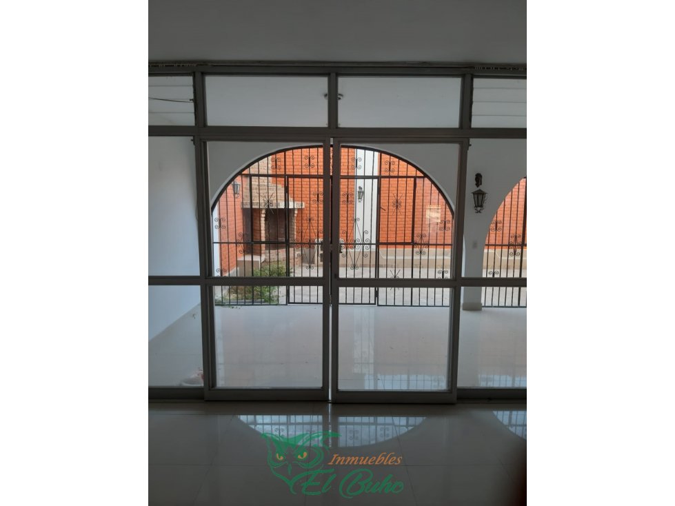 ALQUILO AMPLIA CASA EN MIRAFLORES, PIURA - 3