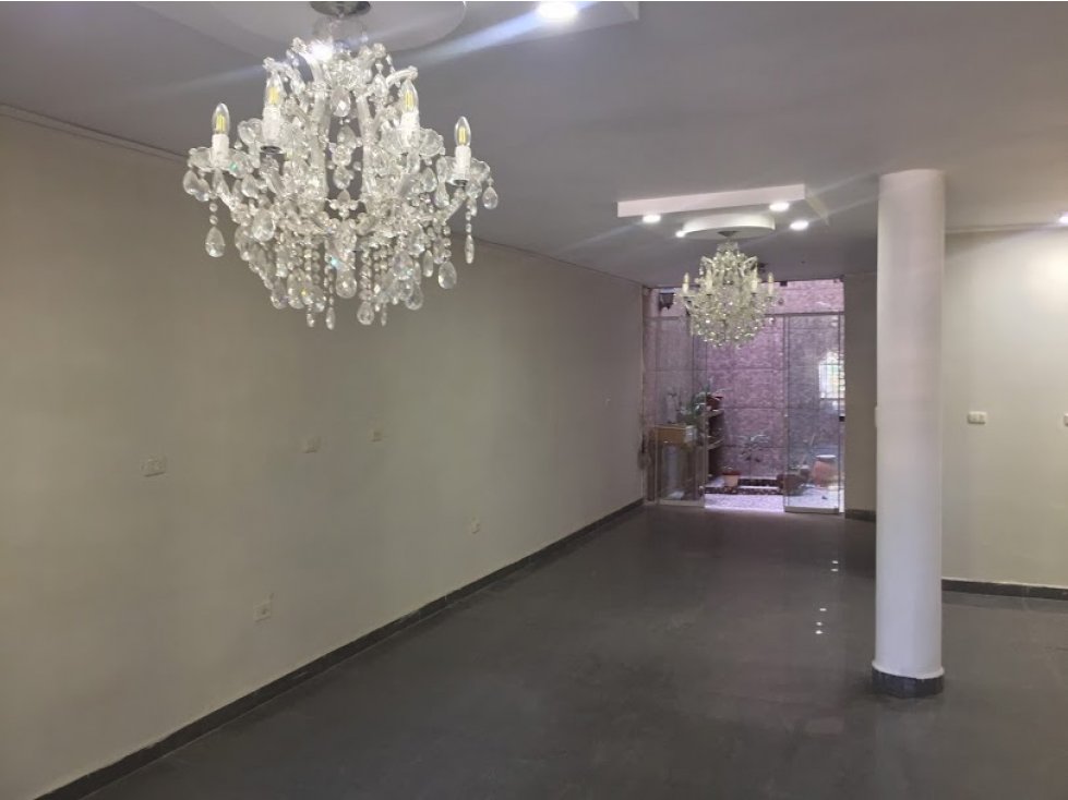 ALQUILO VIVIENDA 1ER PISO ANGAMOS, PIURA - 1