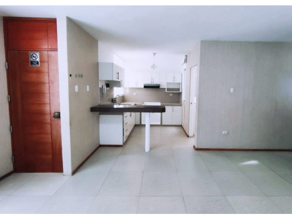 VENDO O ALQUILO DEPARTAMENTO EN CORALES — foto 2
