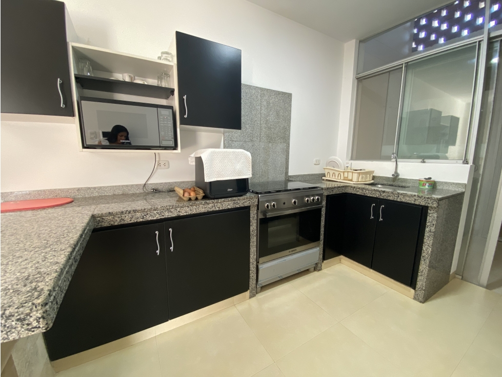EN VENTA CASA CON PISCINA EN EJIDOS - 5