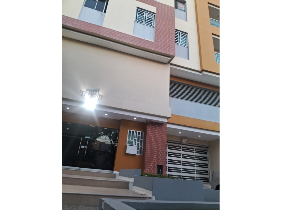 APARTAMENTO EN VENTA 3 HAB- LAS DELICIAS — foto 2