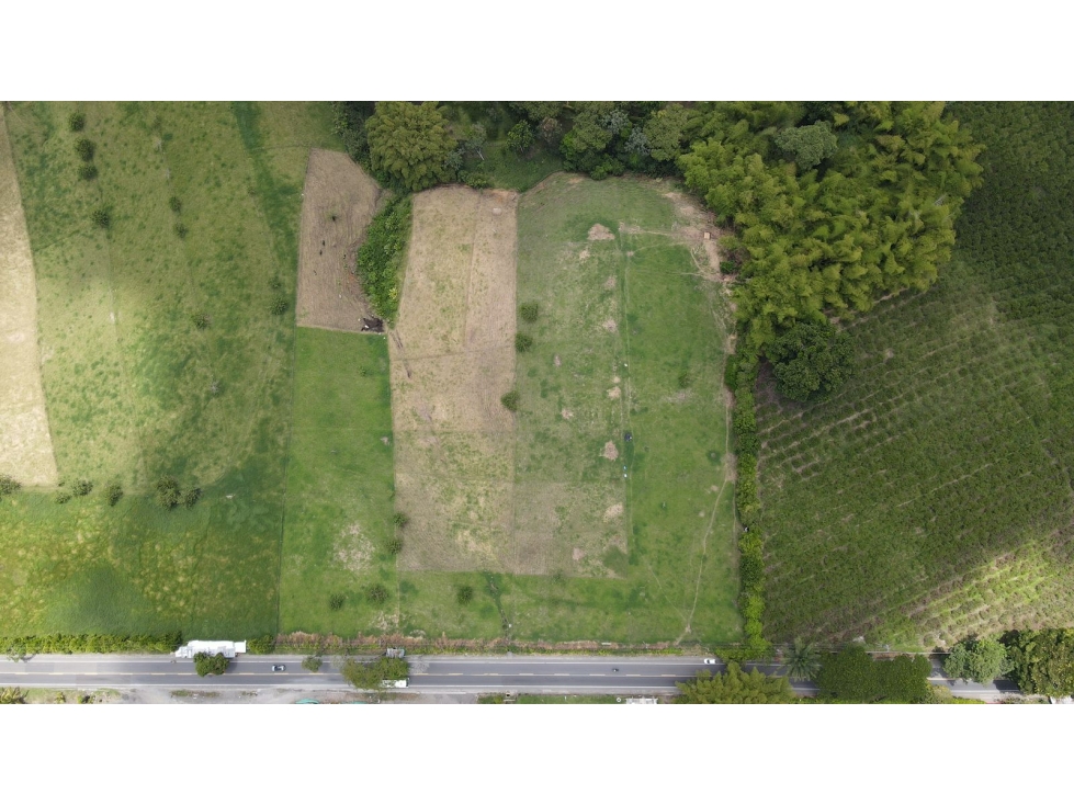 SE VENDE LOTE - SECTOR LA TEBAIDA