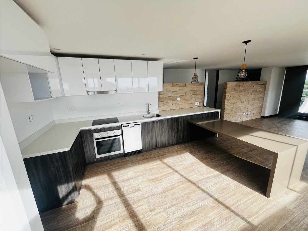 Se Vende Exclusivo Apartamento de 3 Habitaciones - La Castellana — foto 2