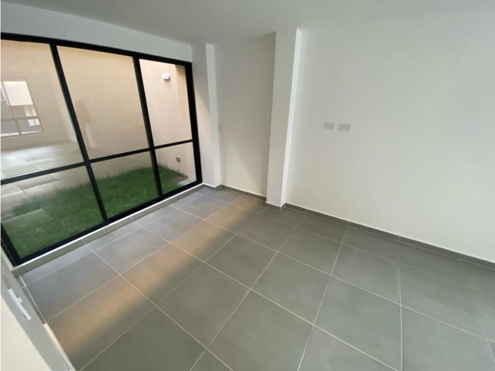 Se Vende Casa en Conjunto Cerrado-La Tebaida — foto 2