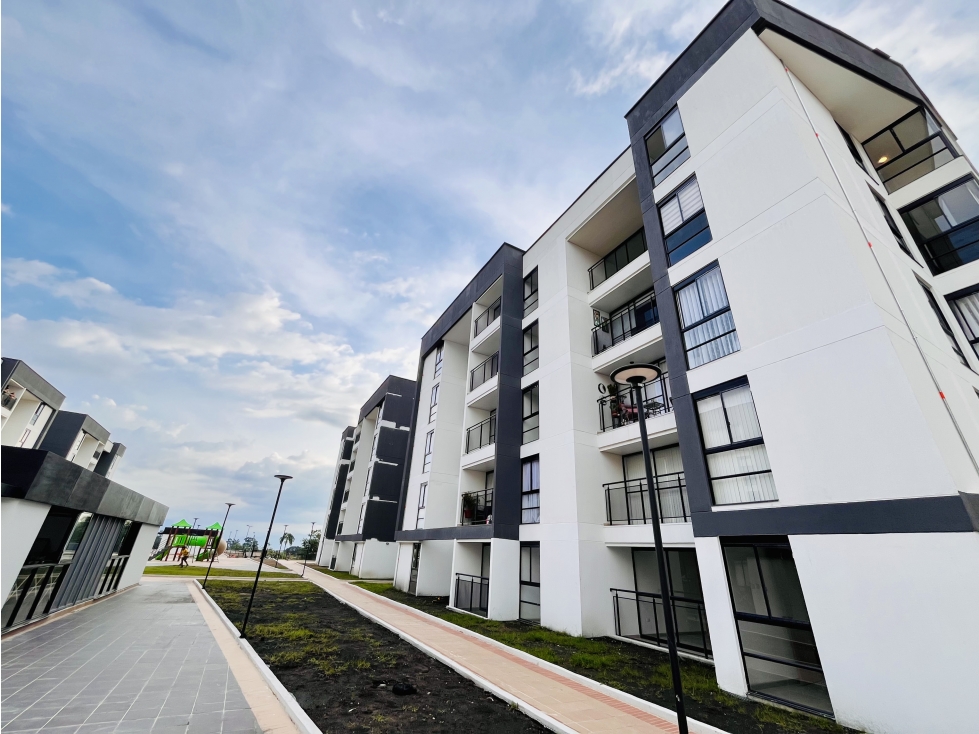 Se Arrienda Apartamento de 3 Habitaciones - Sector Sur - 1