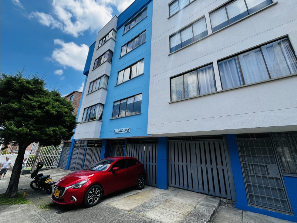 Se Vende Apartamento (5to piso sin ascensor) - Sector Norte