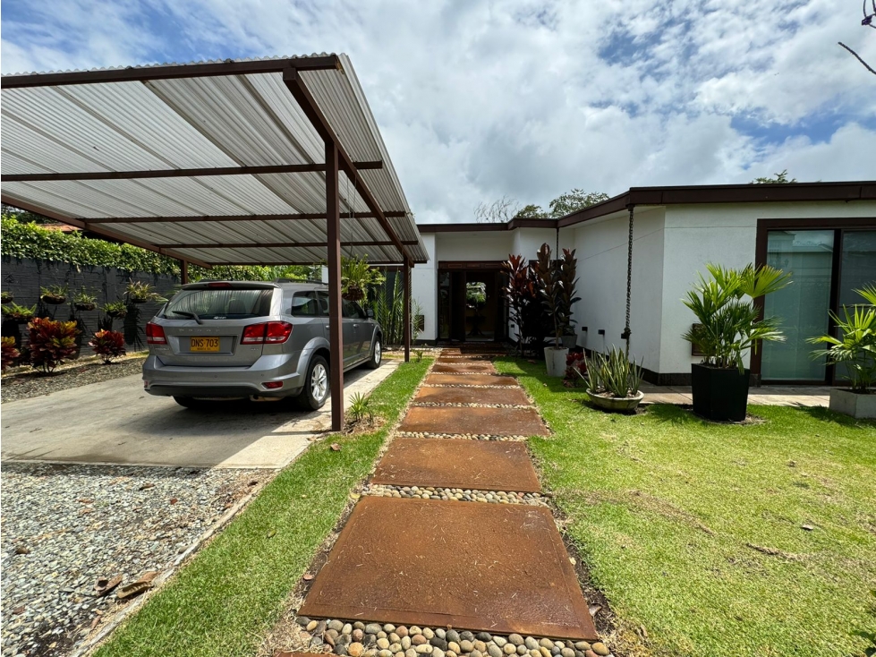 Se Vende Casa Campestre - Sector La Tebaida