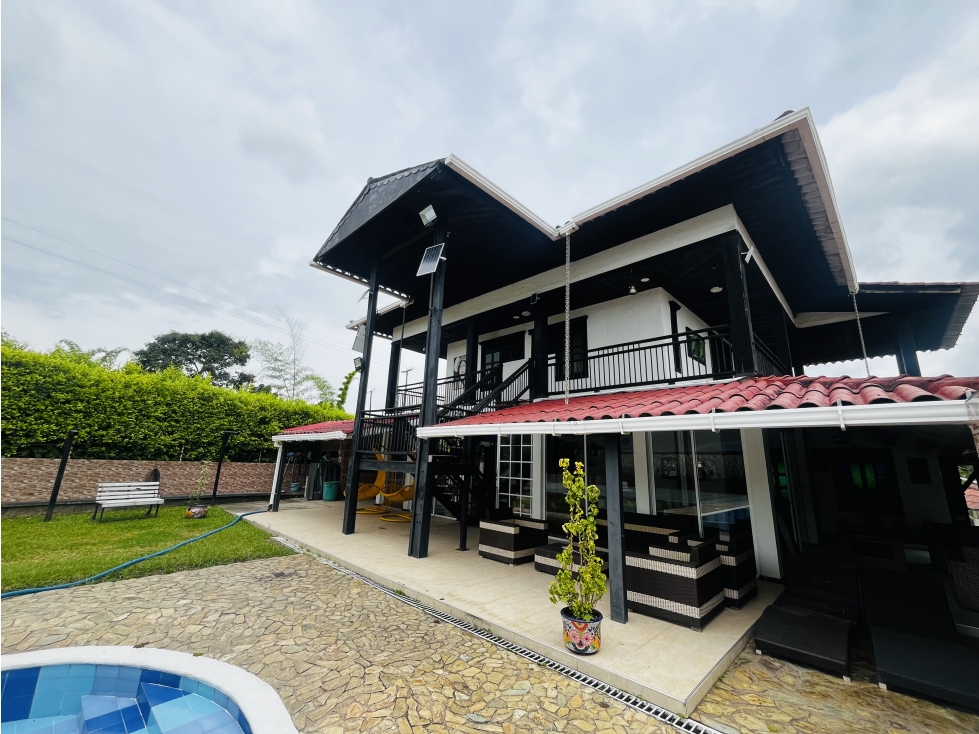 SE ARRIENDA CASA CAMPESTRE AMOBLADA - SECTOR TEBAIDA — foto 3