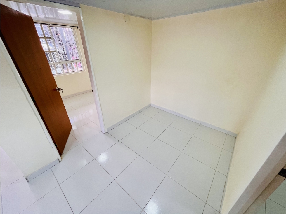 SE ARRIENDA CASA DE 2 HABITACIONES - LLANITOS - CALARCÁ — foto 5