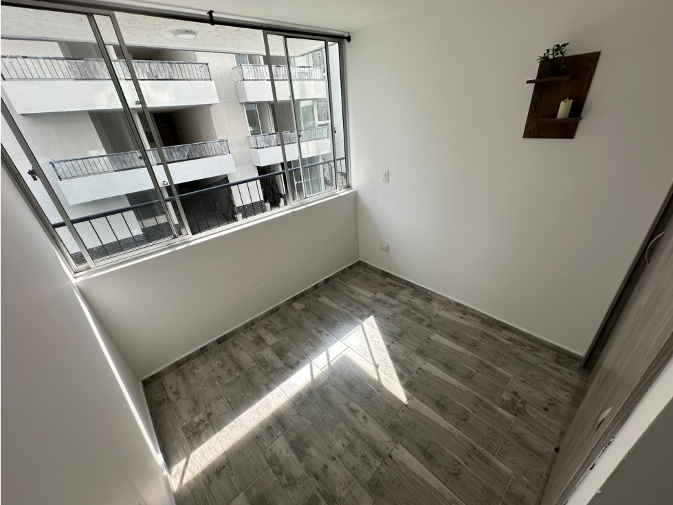 Se Arrienda Apartamento Sector La Tebaida — foto 5