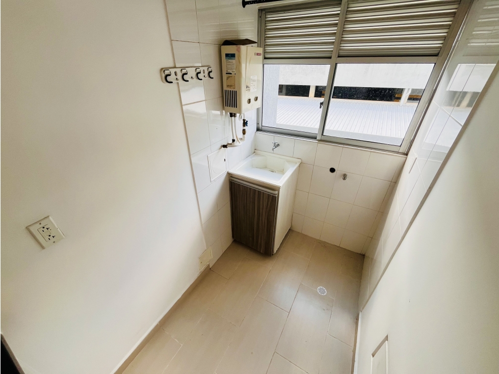 SE ARRIENDA APARTAMENTO DE 3 HABITACIONES - COINCA - 6