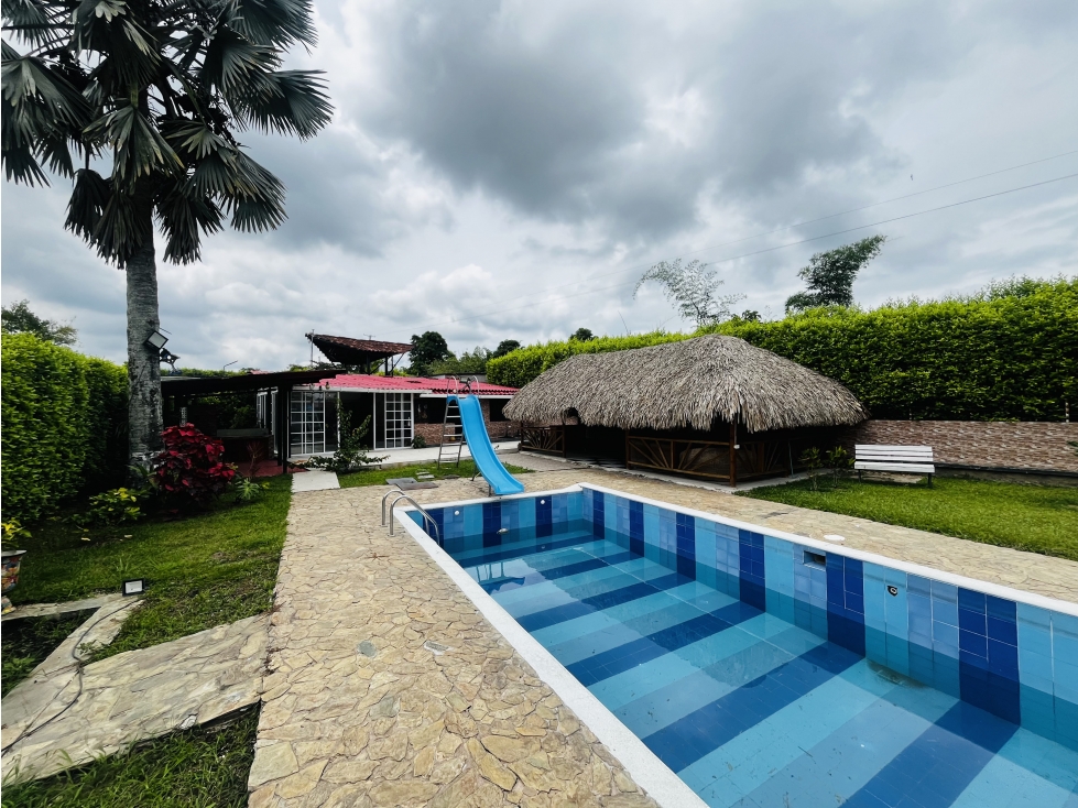 SE ARRIENDA CASA CAMPESTRE AMOBLADA - SECTOR TEBAIDA — foto 4