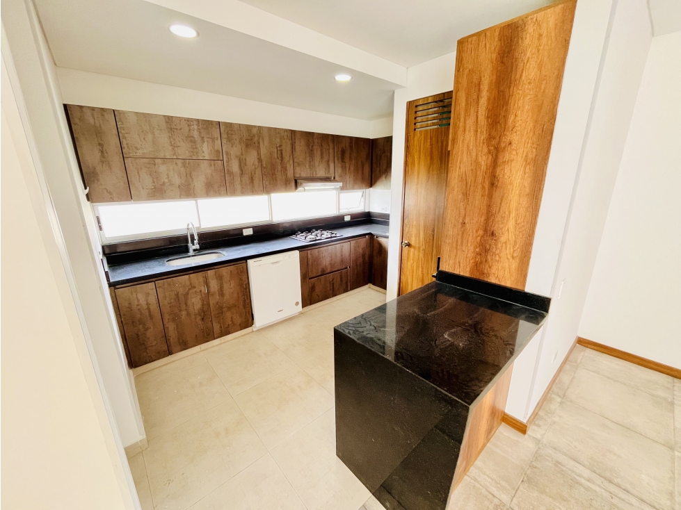 SE ARRIENDA APARTAMENTO DE 3 HABITACIONES - SECTOR LOS PROFESIONALES - 2