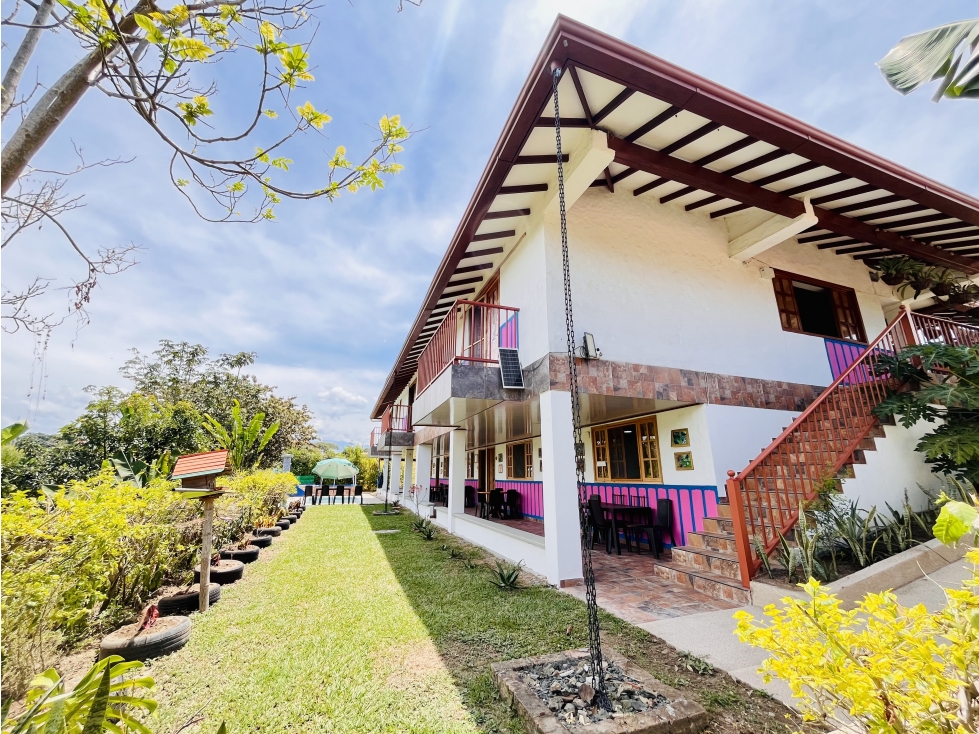 Se Vende Casa Campestre en Conjunto Cerrado - Sector Montenegro - 4