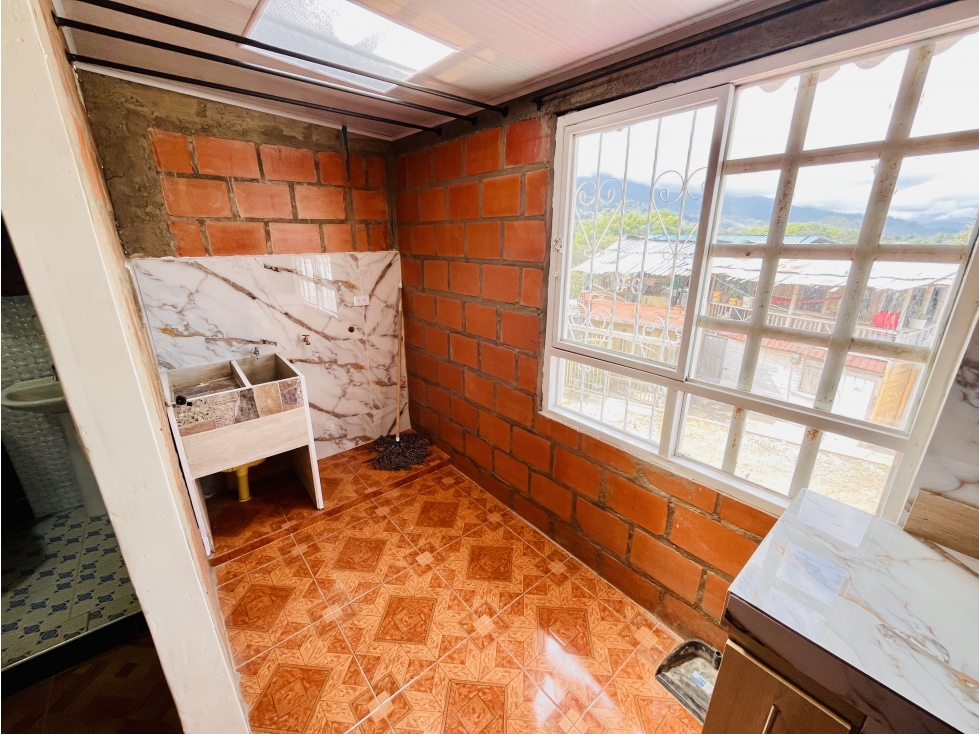 SE ARRIENDA CASA DE 3 HABITACIONES - LLANITOS - CALARCÁ - 3