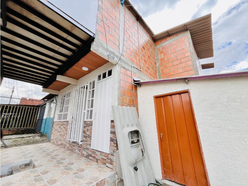 SE ARRIENDA CASA DE 2 HABITACIONES - LLANITOS - CALARCÁ — foto 2